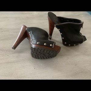 Jessica Simpson Heels